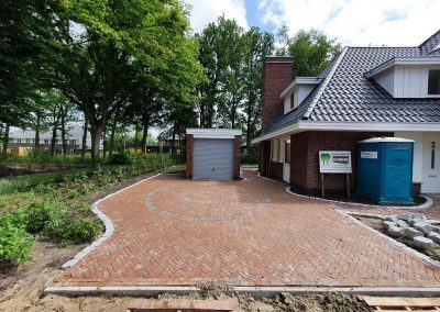 Aanleg gebakken bestrating Haren